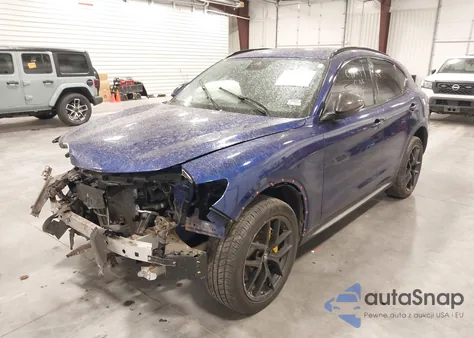 2020 Alfa Romeo Stelvio Awd из США, поврежденный, VIN ZASPAKANXL7C92244